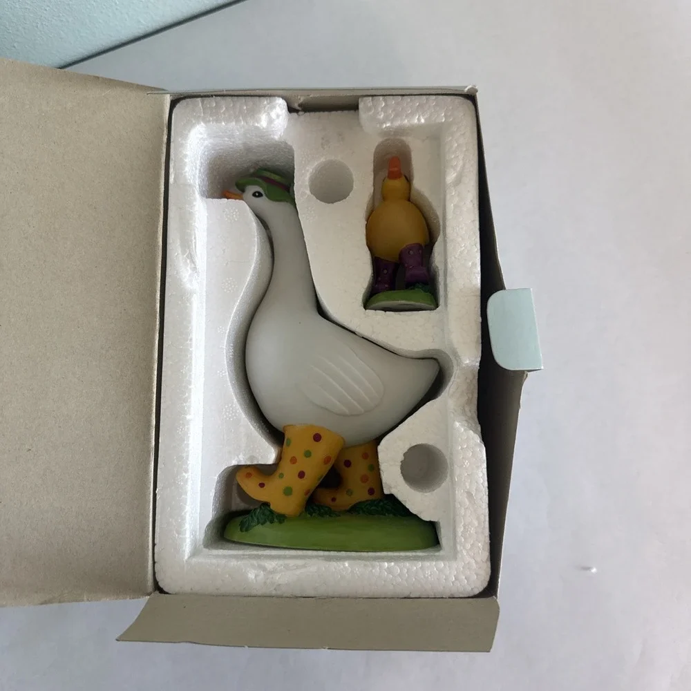 Partylite Spring Emotions Mother Goose, Baby Chick, Yellow Boots  Candle Holder